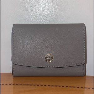 Tory Burch ROBINSON FOLDABLE MEDIUM WALLET